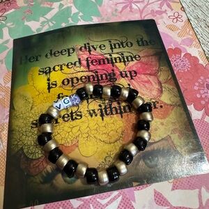 Vegas golden knights vgk gold and black beaded bracelet with letters vgk